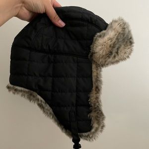 L.L Bean Women’s ultra warm bomber hat.
